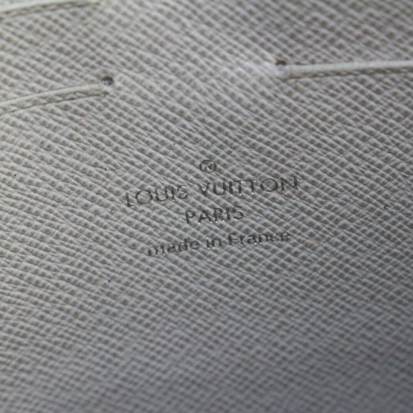 Louis Vuitton White Monogram Antarctica Zip Pouch O-Case Toiletry Clutch 1LK0425 - Picture 3 of 12